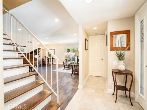 17301 Elsinore Circle, Huntington Beach, CA