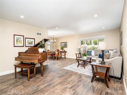 17301 Elsinore Circle, Huntington Beach, CA