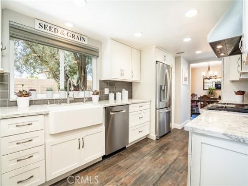 17301 Elsinore Circle, Huntington Beach, CA