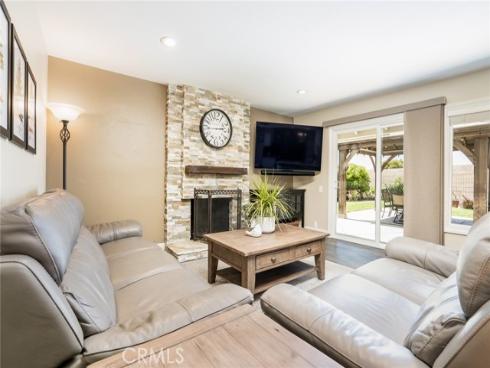 17301 Elsinore Circle, Huntington Beach, CA