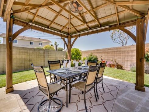 17301 Elsinore Circle, Huntington Beach, CA