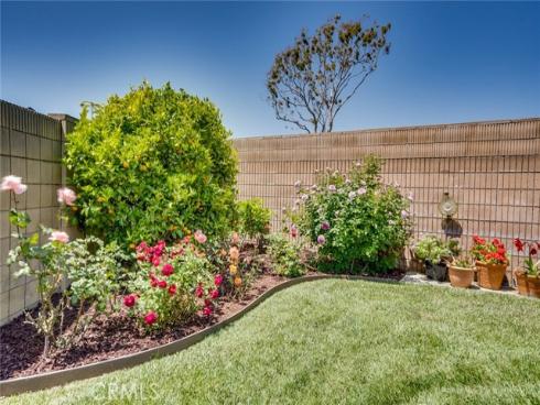 17301 Elsinore Circle, Huntington Beach, CA