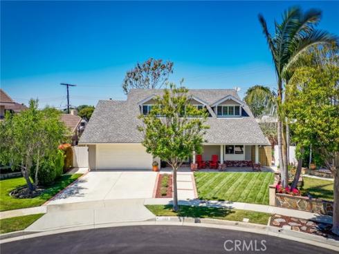 17301 Elsinore Circle, Huntington Beach, CA