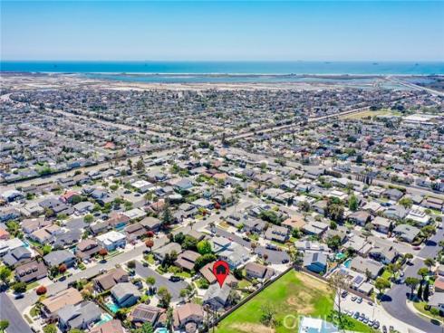 17301 Elsinore Circle, Huntington Beach, CA