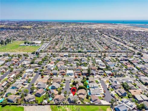 17301 Elsinore Circle, Huntington Beach, CA