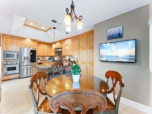 19481  Riverdale   Lane, Huntington Beach, CA