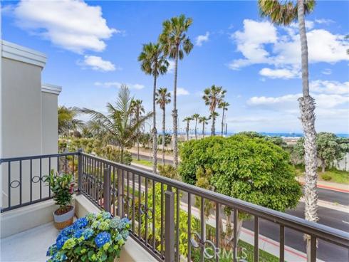 19481  Riverdale   Lane, Huntington Beach, CA