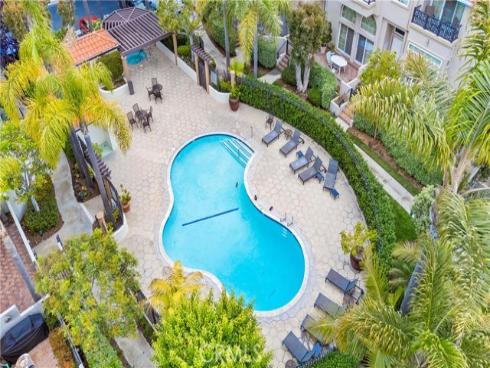 19481  Riverdale   Lane, Huntington Beach, CA