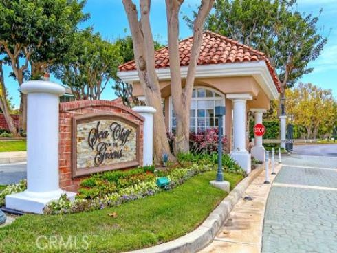 19481  Riverdale   Lane, Huntington Beach, CA