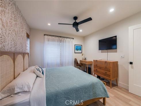 215 Wichita 106 Avenue, Huntington Beach, CA