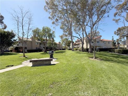 7422 Seastar 5 Drive, Huntington Beach, CA