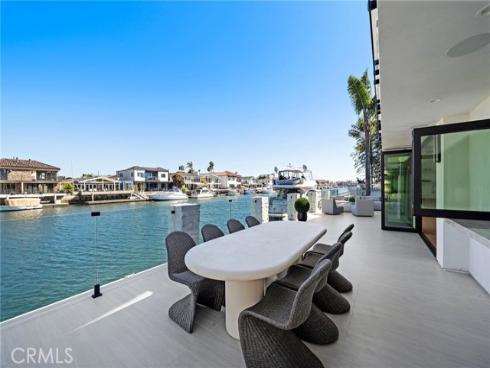 16602 Ensign Circle, Huntington Beach, CA