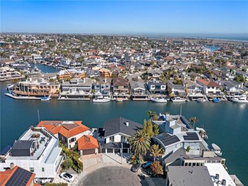 16602 Ensign Circle, Huntington Beach, CA