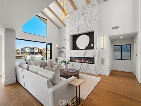 16602 Ensign Circle, Huntington Beach, CA