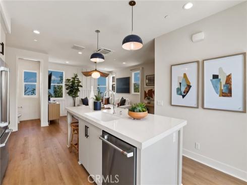 19041  Main  109  Street, Huntington Beach, CA