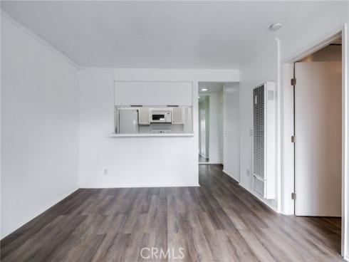 215 Wichita 501 Avenue, Huntington Beach, CA