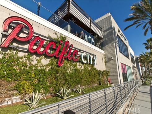 215 Wichita 501 Avenue, Huntington Beach, CA