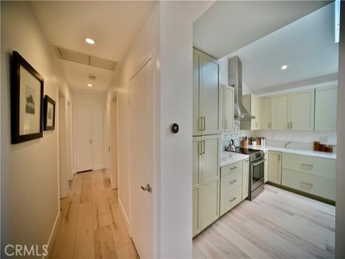 21651 Hilaria , Huntington Beach, CA