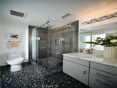 21651 Hilaria , Huntington Beach, CA