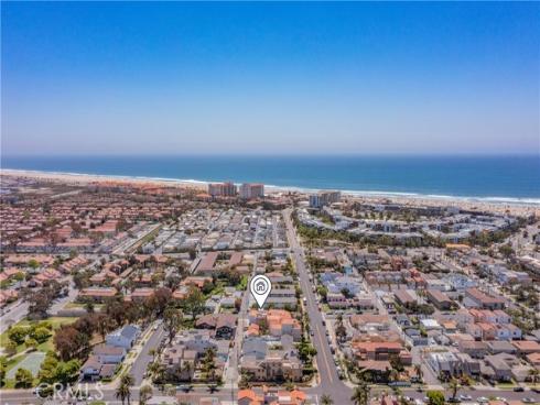 302 Huntington Street, Huntington Beach, CA