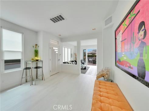 302 Huntington Street, Huntington Beach, CA