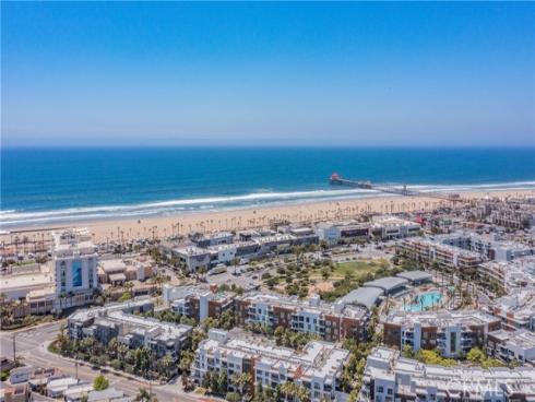 302 Huntington Street, Huntington Beach, CA