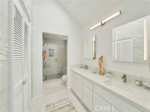 302 Huntington Street, Huntington Beach, CA