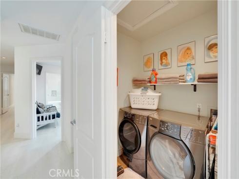 302 Huntington Street, Huntington Beach, CA