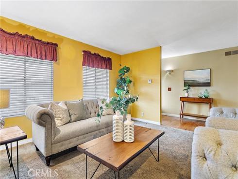 20672 Chaucer Lane, Huntington Beach, CA