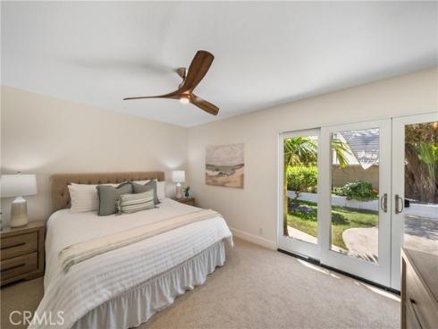 9432 Waterfront Dr , Huntington Beach, CA