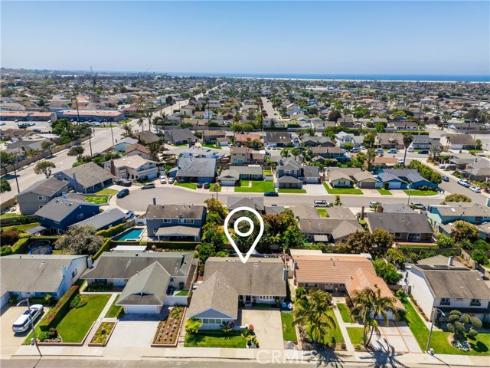 9432 Waterfront Dr , Huntington Beach, CA