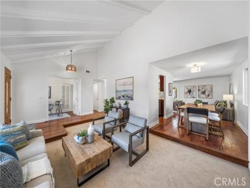 9432 Waterfront Dr , Huntington Beach, CA