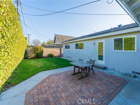 15752 Wicklow Lane, Huntington Beach, CA