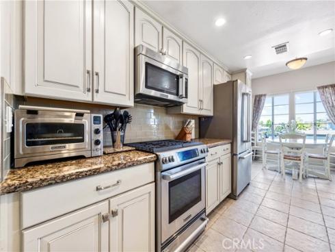 4591 Warner 105 Avenue, Huntington Beach, CA