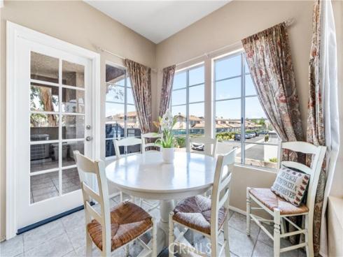 4591 Warner 105 Avenue, Huntington Beach, CA