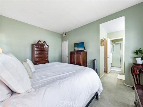 4591 Warner 105 Avenue, Huntington Beach, CA