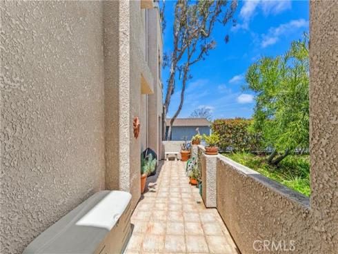 4591 Warner 105 Avenue, Huntington Beach, CA