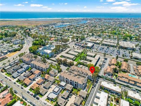 4591 Warner 105 Avenue, Huntington Beach, CA