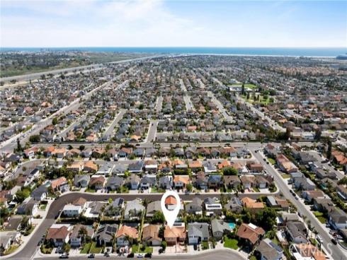 9852  Big Sur   Drive, Huntington Beach, CA