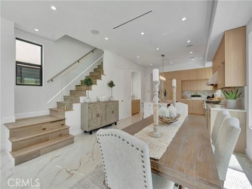 518 8th Street , Huntington Beach, CA