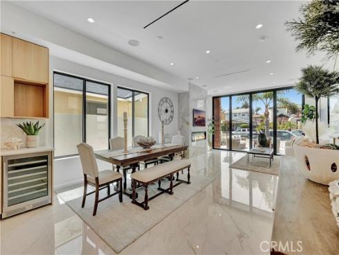 518 8th Street , Huntington Beach, CA