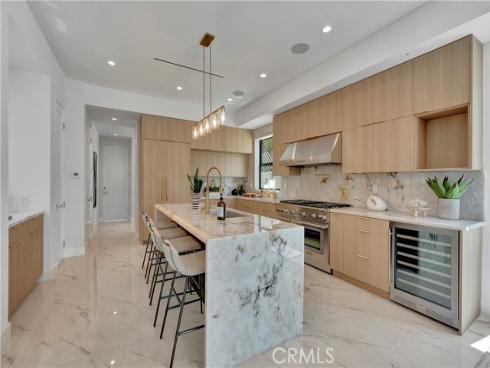 518 8th Street , Huntington Beach, CA