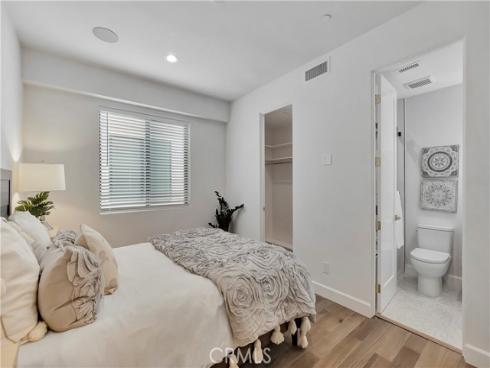 518 8th Street , Huntington Beach, CA