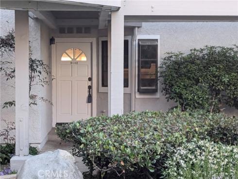 4682 Warner B102 Avenue, Huntington Beach, CA