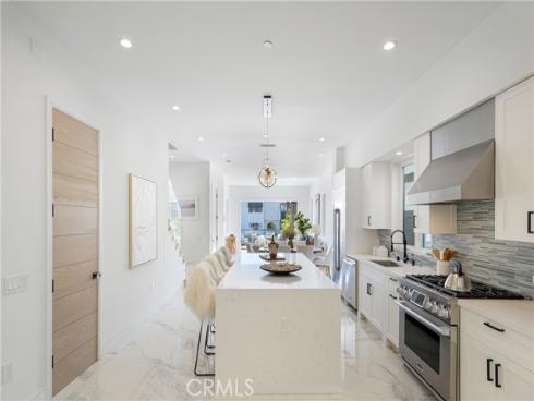 125 8th Street, Huntington Beach, CA