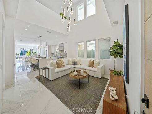 125 8th Street, Huntington Beach, CA