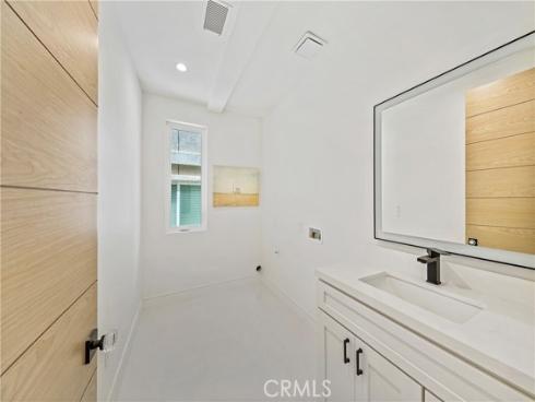 125 8th Street, Huntington Beach, CA