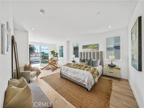 125 8th Street, Huntington Beach, CA