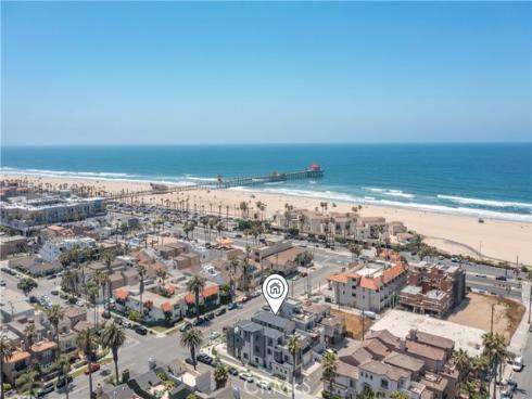 125 8th Street, Huntington Beach, CA