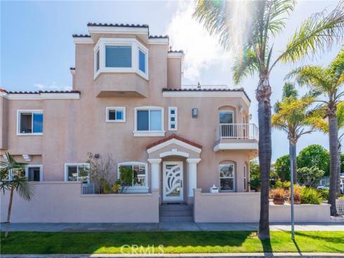 428 12th Street, Huntington Beach, CA